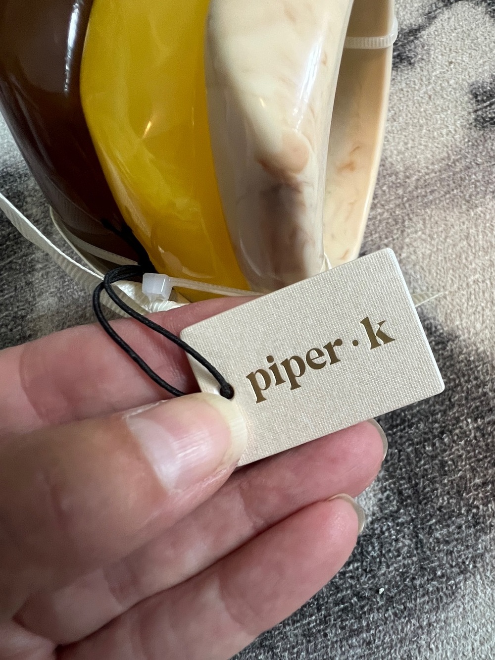 PIPER K Set of Bangles Resin Mustard Tortoise Brown Cream NWT - Picture 3 of 5